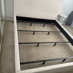Cal King Bed With Mattress And Bedder Base