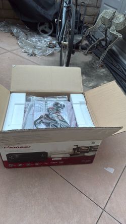 Pioneer 5.1 Channel AV Receiver BRAND NEW