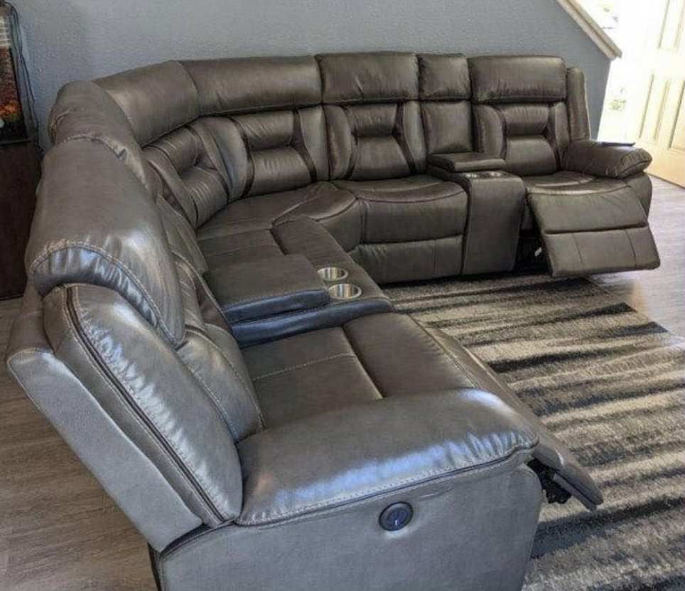 New Power Recliner Sectional Couch / Free delivery 