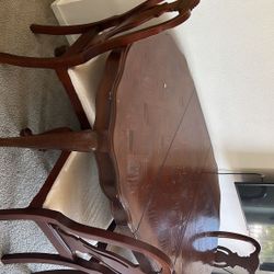 Dining Table w 4 chairs, 1 chair equires some repair