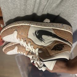 SHOES SOLD IN A BULK