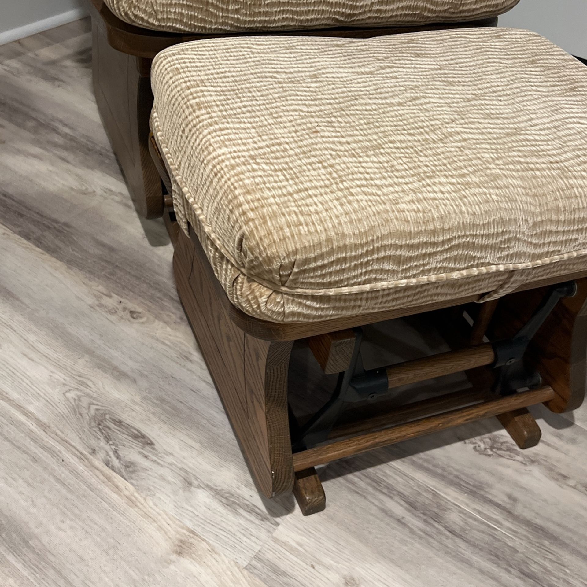 Gramma Rocking Chair  With Stool 