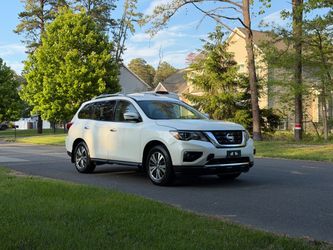 2017 NISSAN PATHFINDER SL !!!