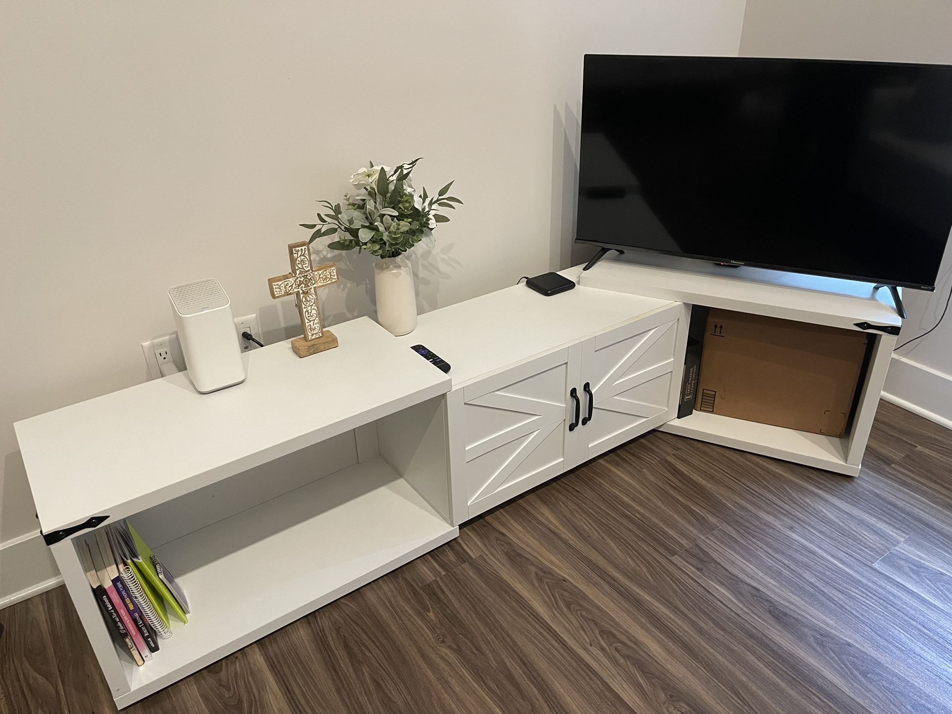 85-inch TV stand for 75-inch TVs in the living room