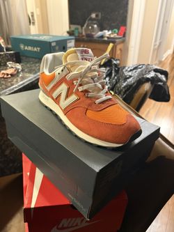 Womens New Balance 574 Athletic Shoe