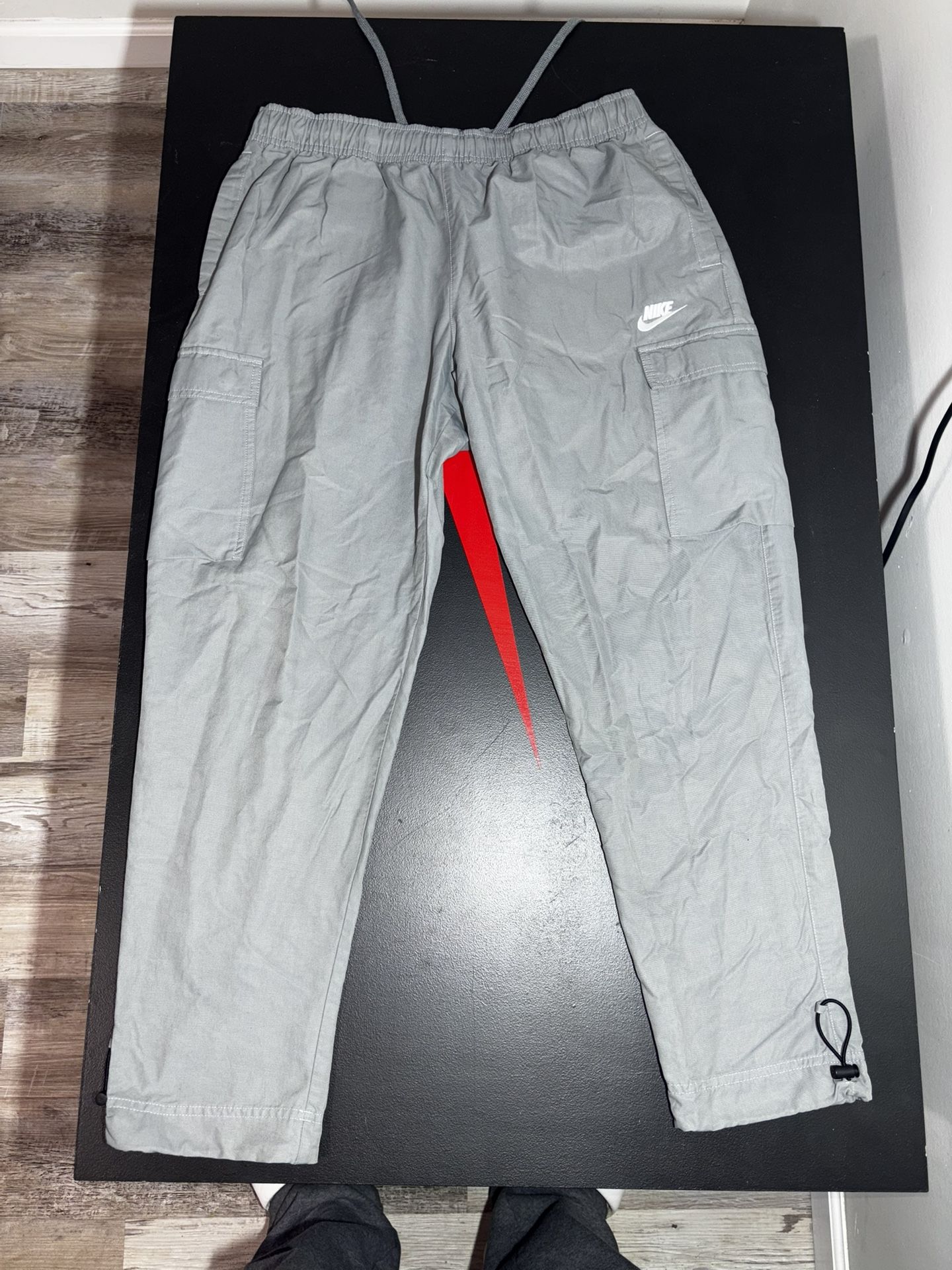 Nike Woven Tapered Pants Men's Gray Size Medium Drawstrings Joggers