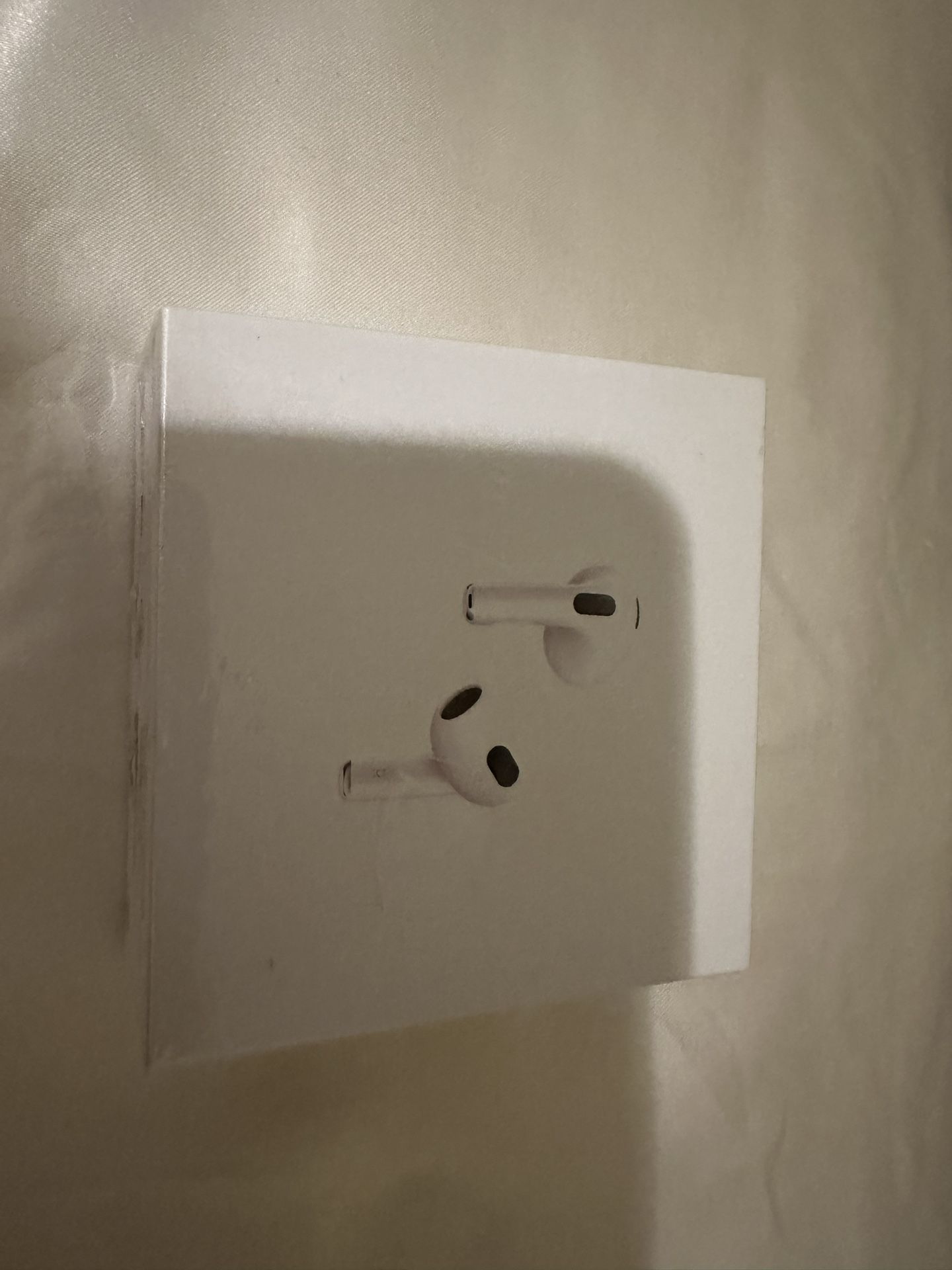 AirPods (3rd Generation)