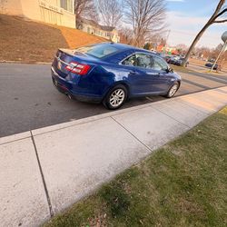 2013 Ford Taurus