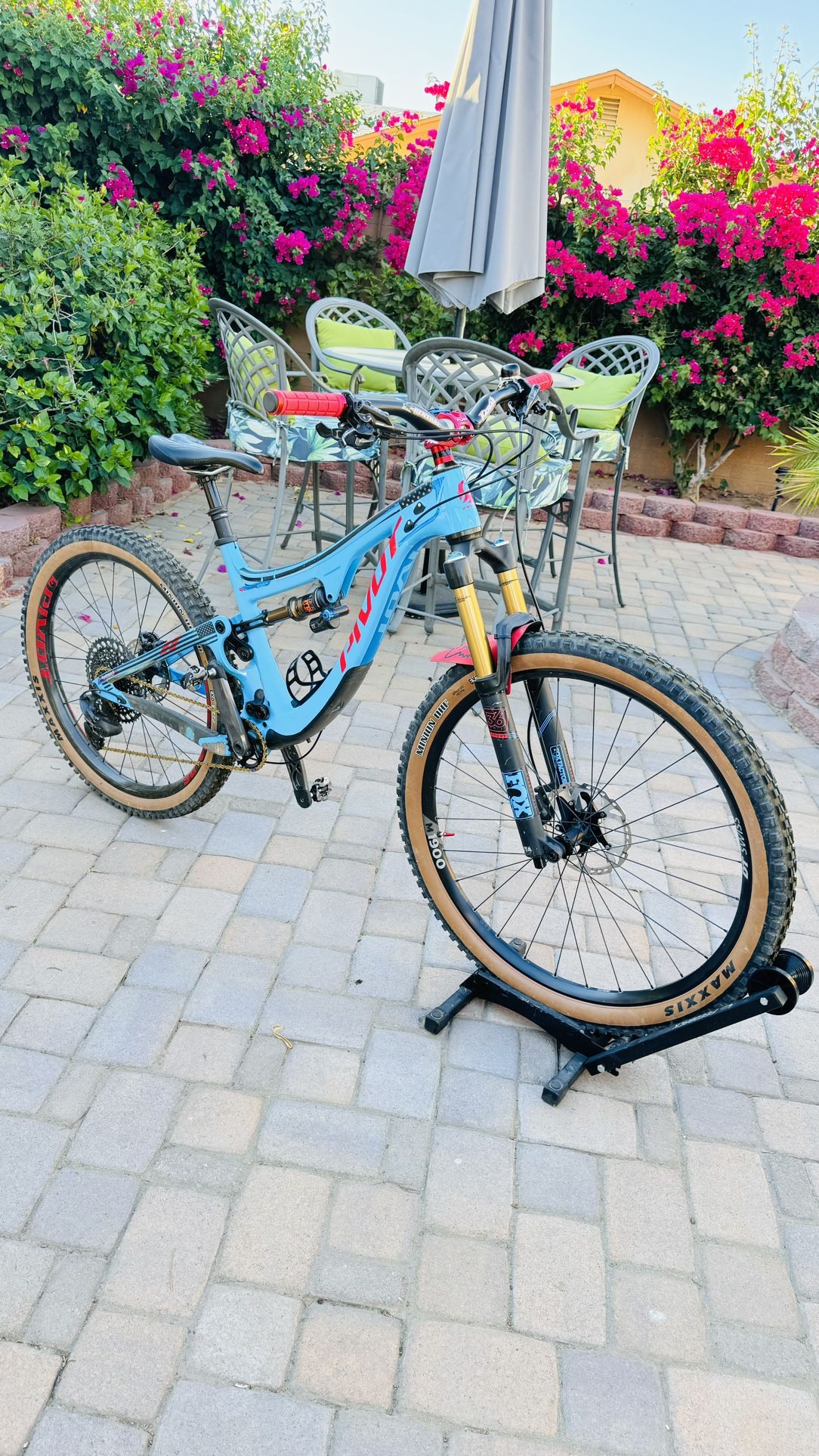 2018 Pivot Switchblade Bike 27.5 Plus (Medium Frame)