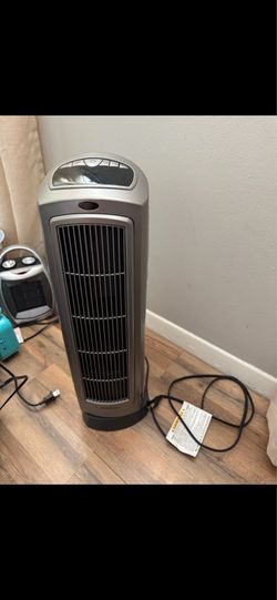Lasko Oscillating Tower Space Heater with Remote