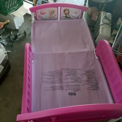 girl toddler bed with mattress
