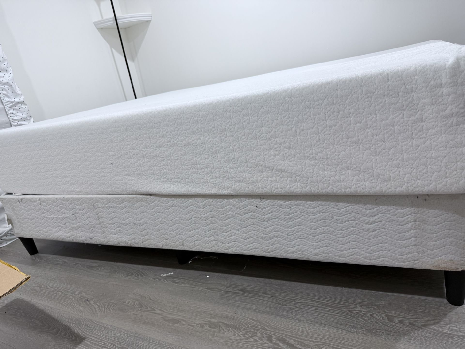 Queen Memory Foam Mattress With Box