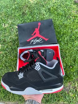 Jordan 4 Bred (2019)