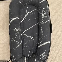 Rare DockATot Deluxe+ Black Marble