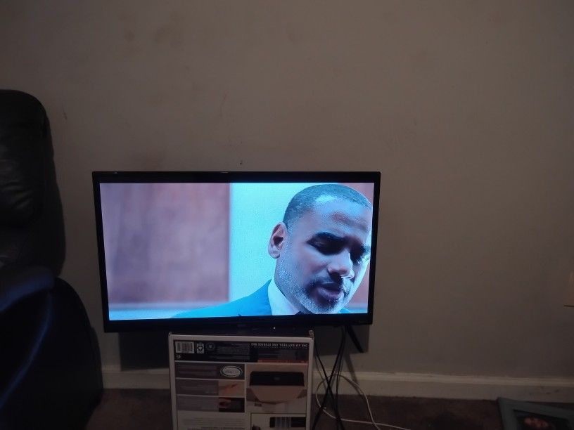 32" Roku Tv