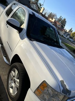 Auto glass
