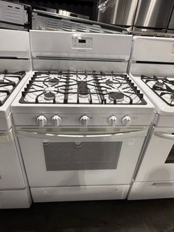 Frigidaire white 5 burner range stove
