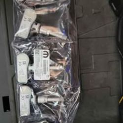 Dodge/Ram 4 Trailer TPM Sensors Kit
