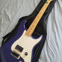 FENDER Strat Guitar Nice 