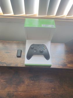 Xbox Series X/s/one Controller & Rechargable Battery