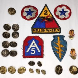 World War 2 US Army Buttons Pins Patches Lot