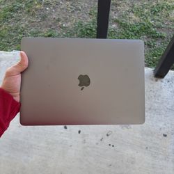 Apple MacBook Air 13 2020