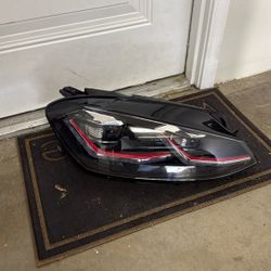 Golf gti MK7.5 Passenger Vland Headlights 2018+ 