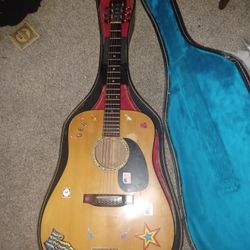 Used Acoustic Guitar 