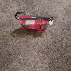 NEW COACH PURSE 9BY4 INCHES  MULTICOLOR $ $40.00