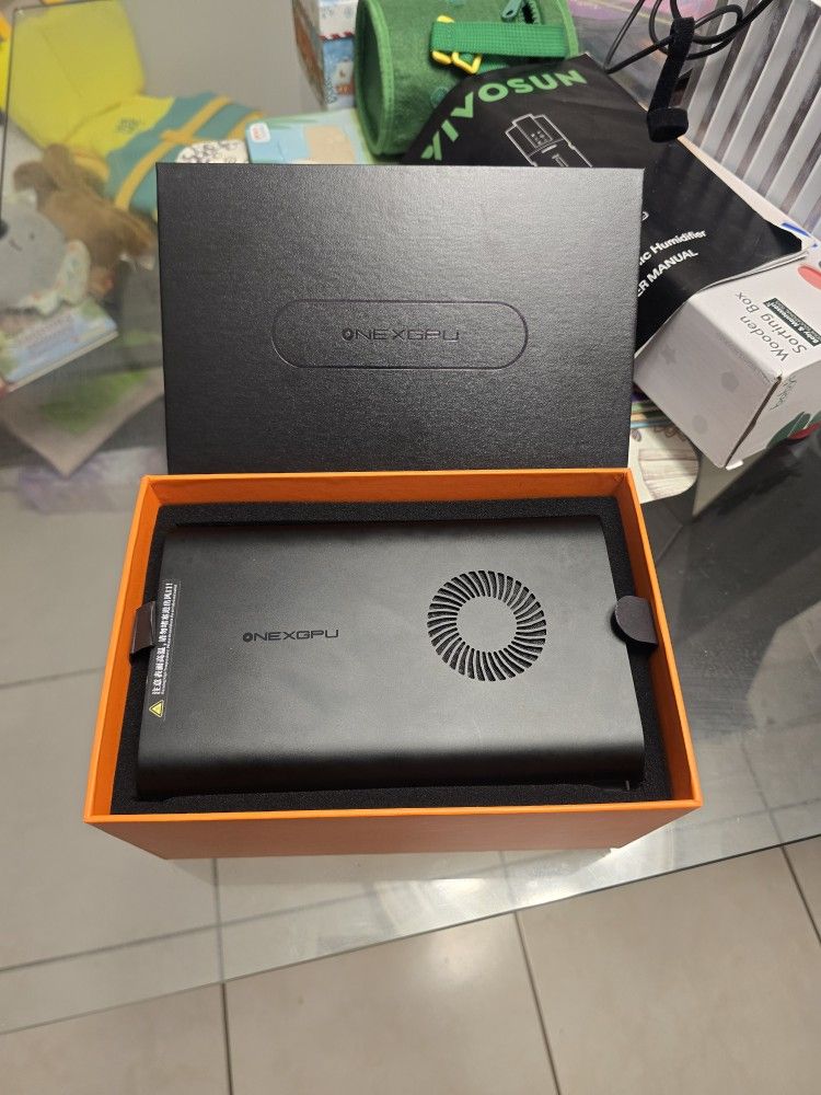 eGPU 7600M XT