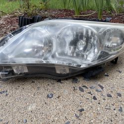 Headlight for Toyota Corolla 2011 driver side