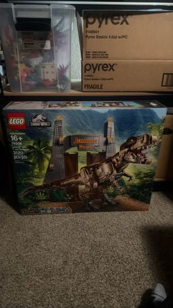 75936 LEGO Jurassic World Jurassic Park T. Rex Rampage