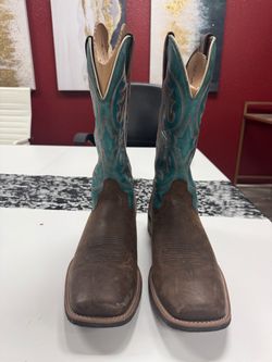 Men’s Ariat tall  Boots Size 13