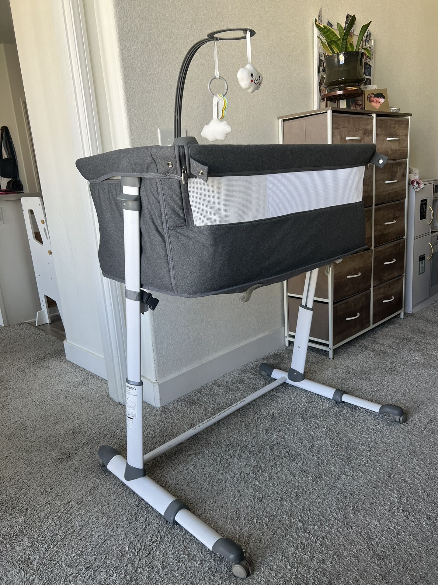 Yacul Baby Bassinet Bedside Sleeper