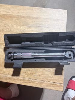 Click Torque Wrench with Case