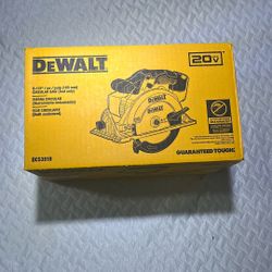 DeWalt Saw