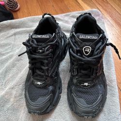 Balenciaga Runner Sneakers Triple Black Size 38 (US Women’s 8) 🖤