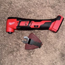 Milwaukee Multi-Tool M18(Tool-Only)
