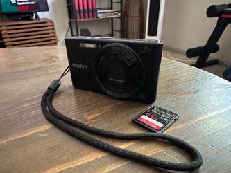 Sony Digicam (DSC-W830)