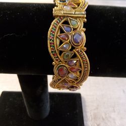 Very Beautiful Bracelet  .      Size  . Fix Most Sixe. .