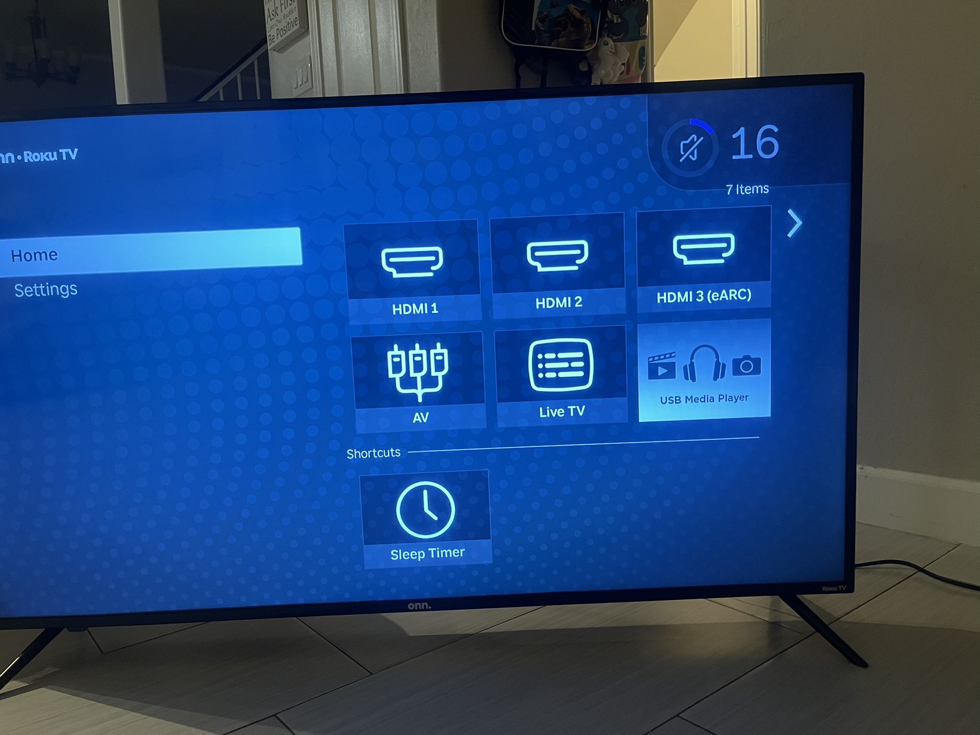 Onn Roku Tv 50”in