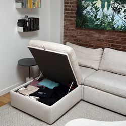 Sectional sofa With Chaise And Storage 