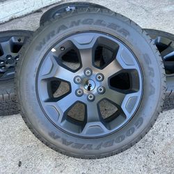 20 Inch Black Wheels And Tires For Chevy, Gmc , Escalade And Ram 
