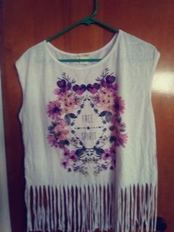 A. Woman.shirt