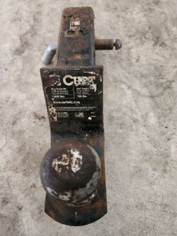 Curt tow hitch w/2"ball & pin