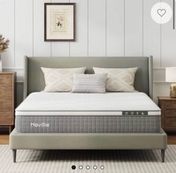 BRAND NEW IN BOX Novilla 10"Gel Memory Foam Hybrid Mattress NEW IN BOX RETAIL IS $320