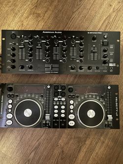 American Audio DJ MP3 / CD Scratcher With 4 Channel Mixer