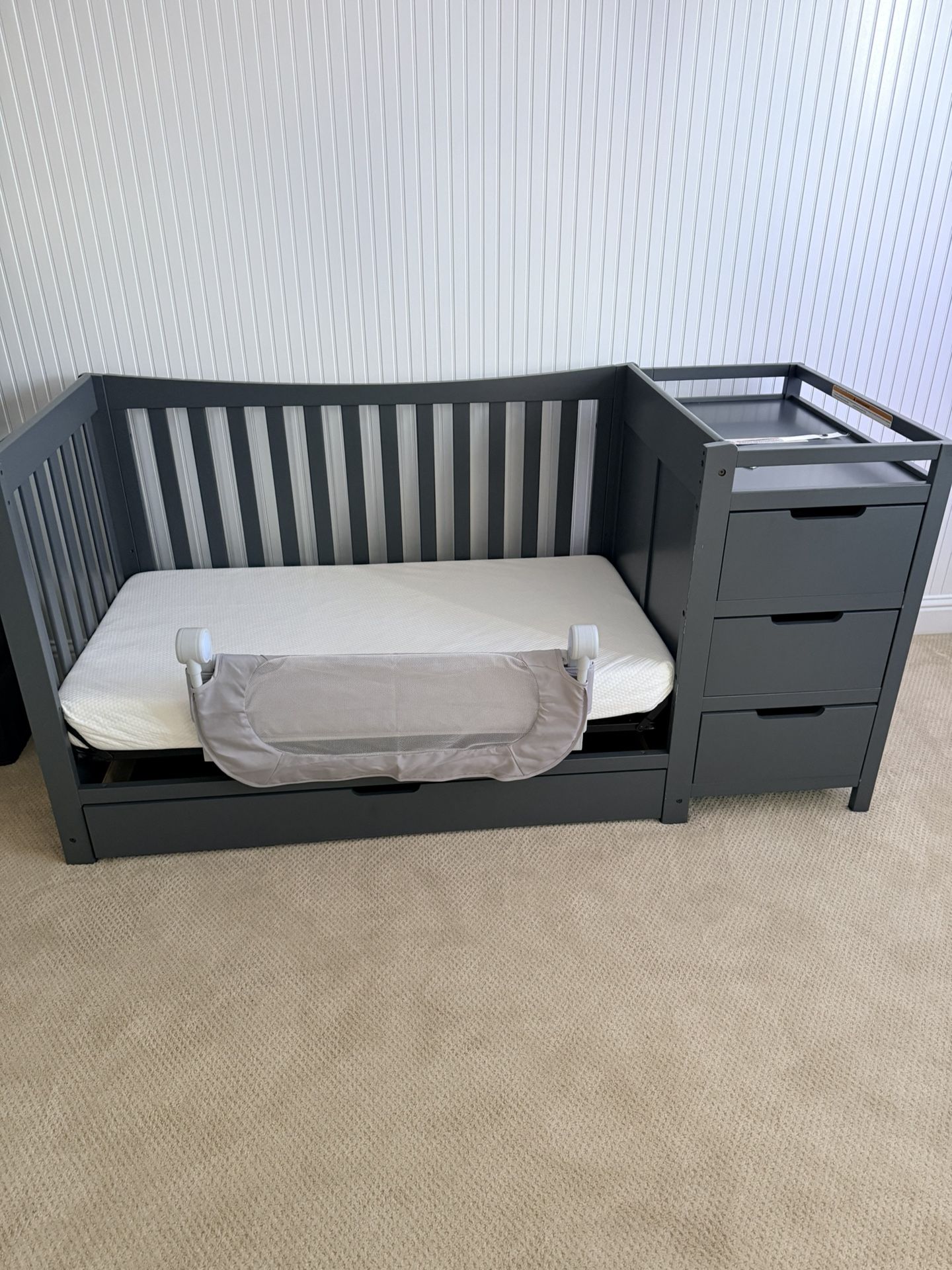 Graco 4-in-1 Crib