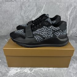 Burberry Ramsey Monogram Sneaker