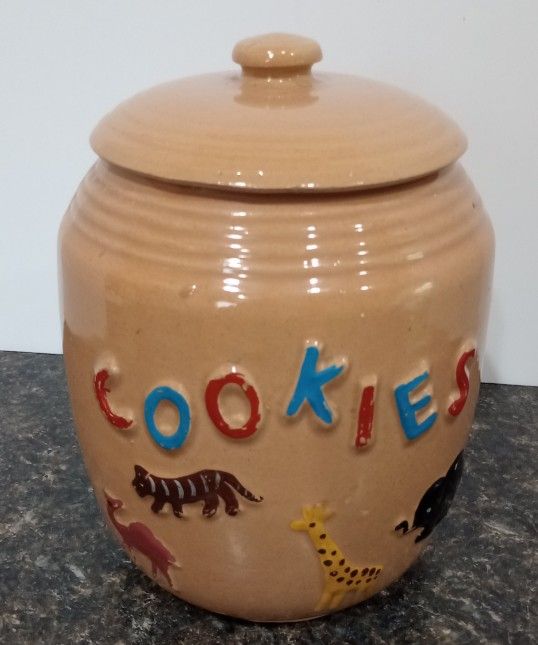 McCoy Vintage Animal Cracker Cookie JAR 